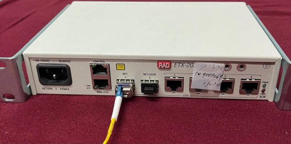 ⁦etx-203ax port/me/ge30/2sfp/4 utp⁩ – תמונה ⁦2⁩
