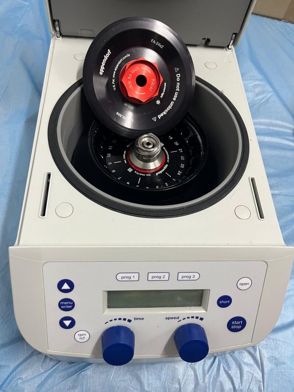 ⁦Centrifuge 5425/5425 R - 24-place lab standard יד שנייה⁩ – תמונה ⁦5⁩